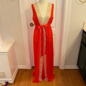 Vintage 1960’s Orange Lace Trim Nightgown
